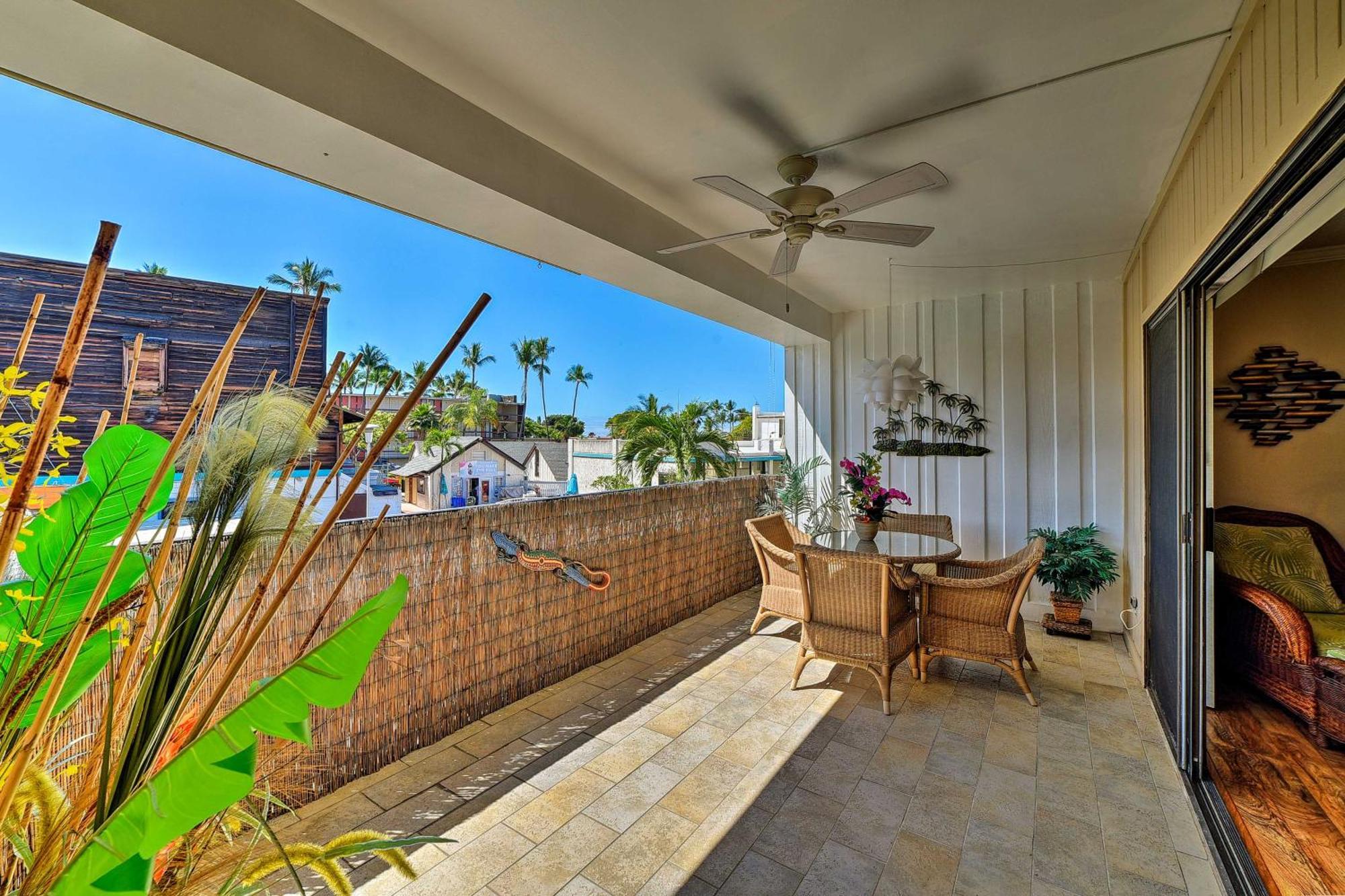 Downtown Air Conditioned Condo Walk To Beaches كايلو كونا المظهر الخارجي الصورة